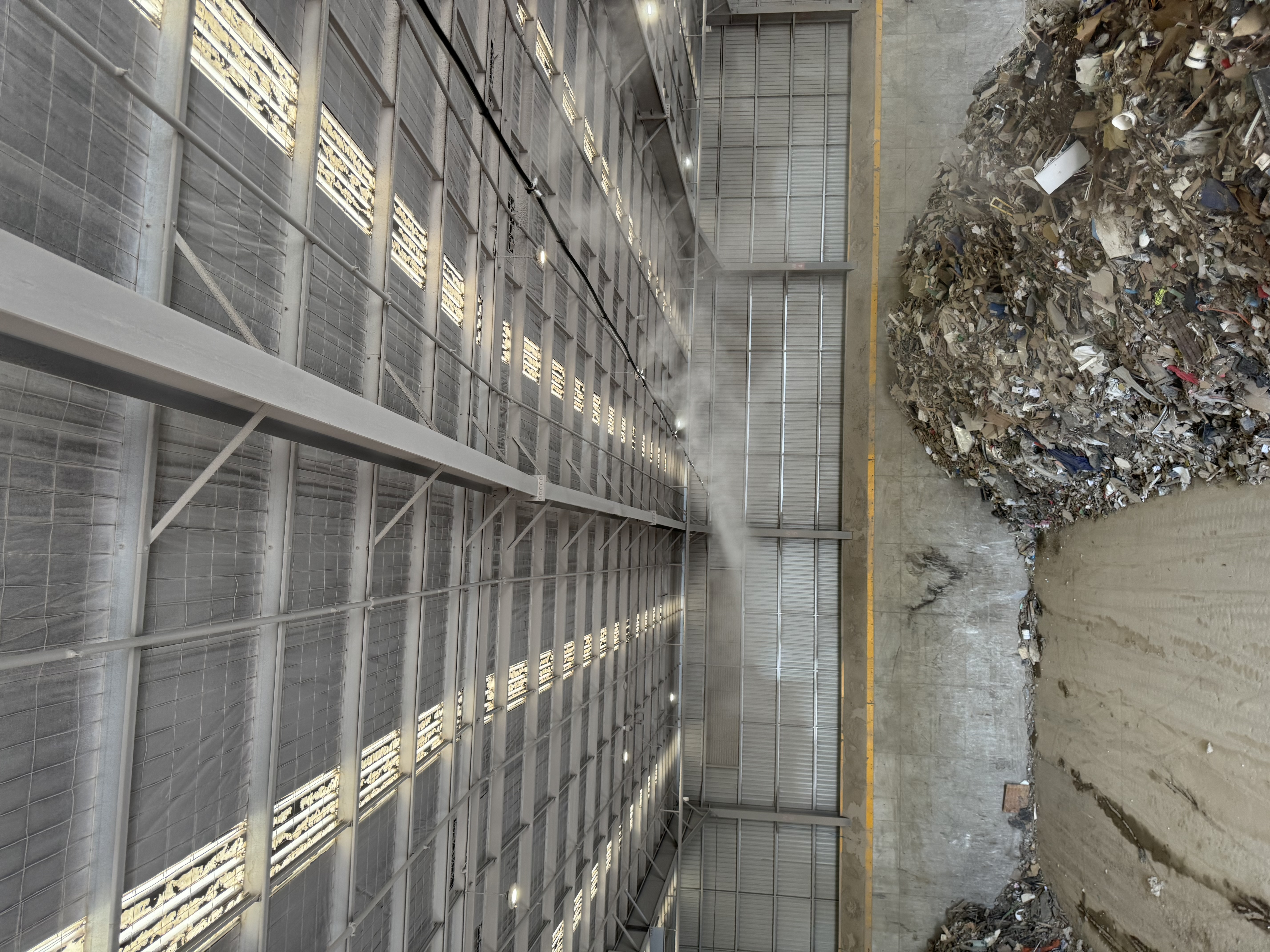 Fixed line misting installation